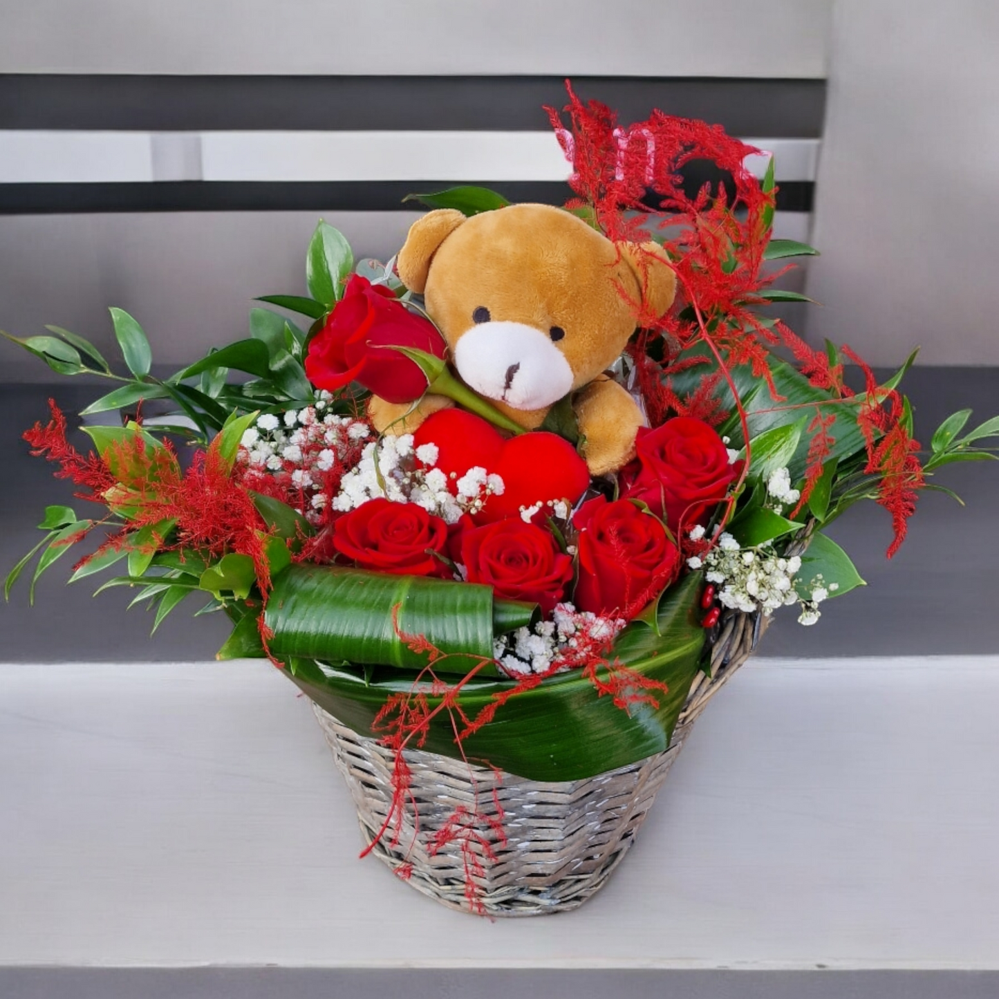 <tc>Teddy Love Basket</tc>