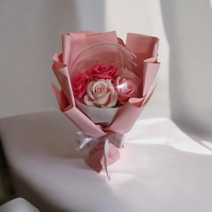 <tc>Rose Sphere Bouquet</tc>