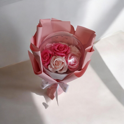 <tc>Rose Sphere Bouquet</tc>