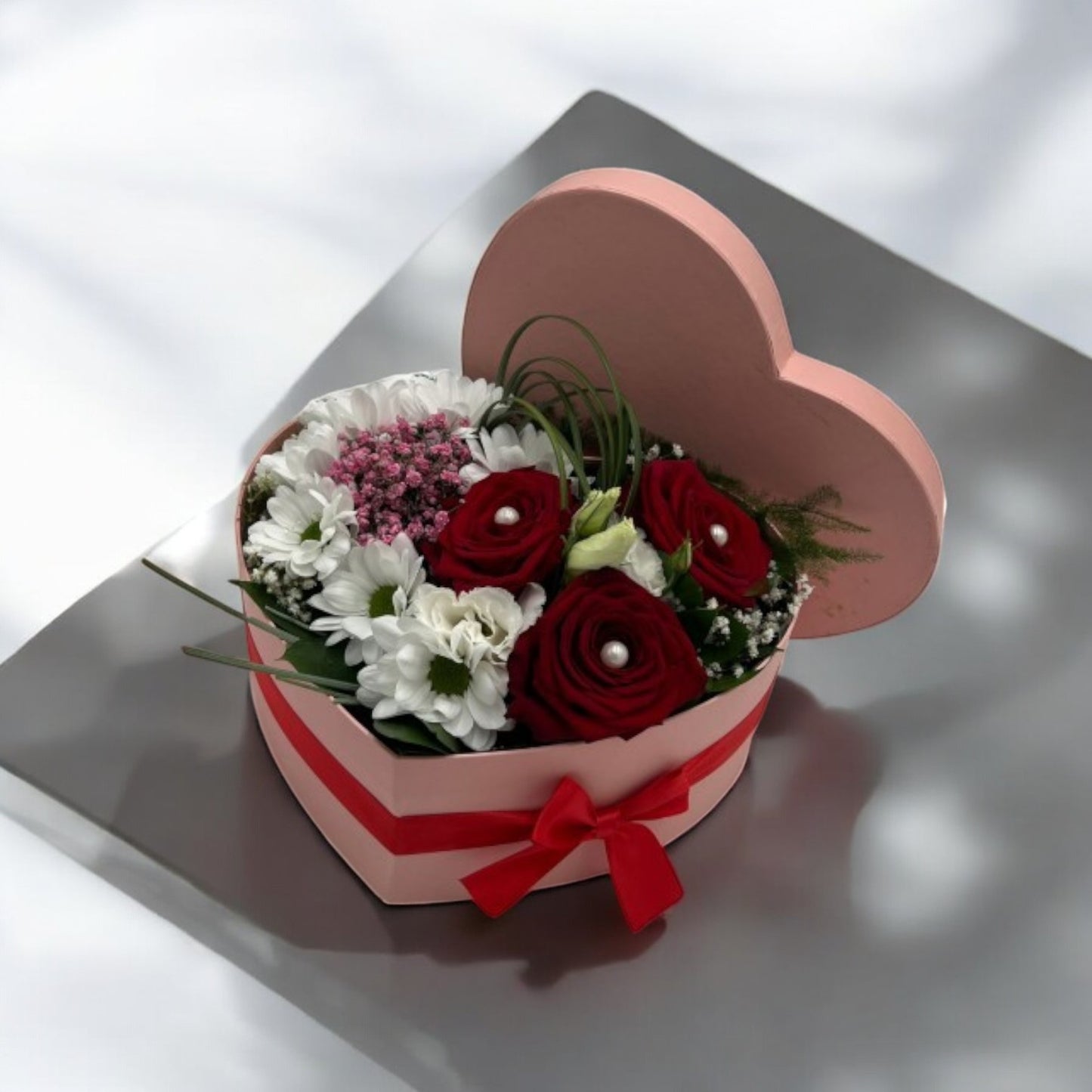 Blooming Heart Flowerbox